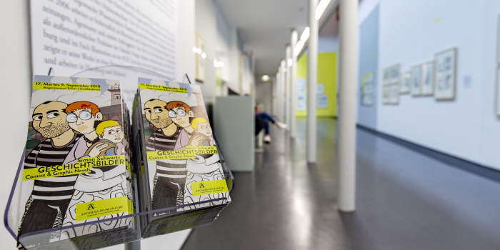 Simon Schwartz über seine Ausstellung „Geschichtsbilder – Comics & Graphic Novels“