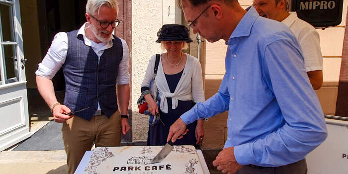 Park Café im Schloss Molsdorf geöffnet