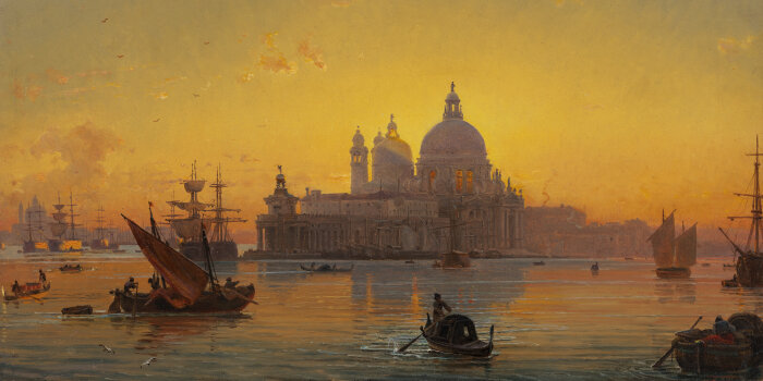 mehrere Bot auf dem Wasser, im Hintergrund eine venezianische Kirche im Sonnenuntergang