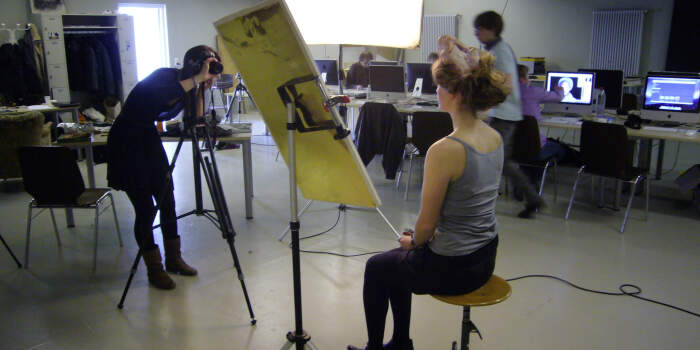 Workshop „Inszenierte Fotografie“ für Schulklassen