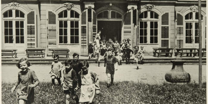 Schlosskinder – Eine Ausstellung zur Geschichte des Kinderheims „Rosa Luxemburg“ im Molsdorfer Schloss